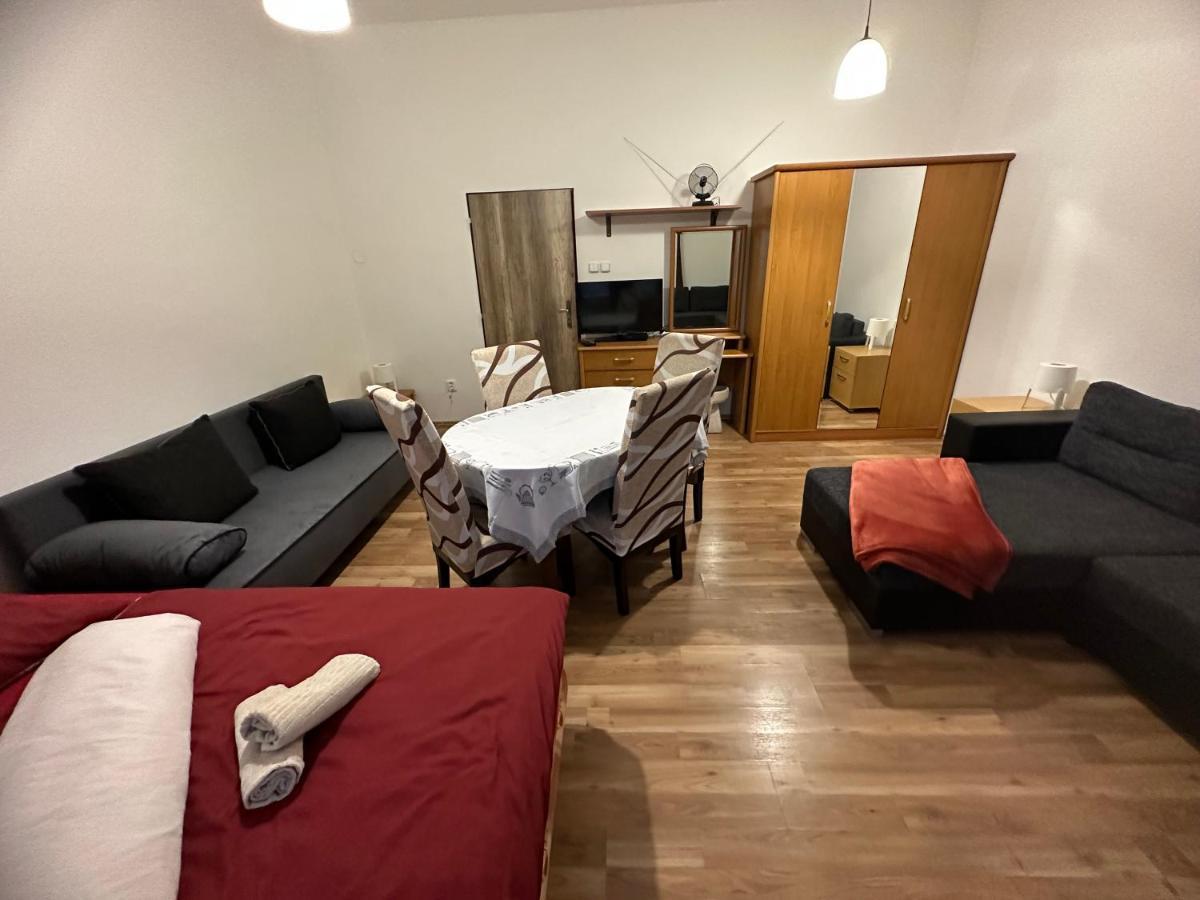 Sonja Holiday Home Ostrava Kültér fotó